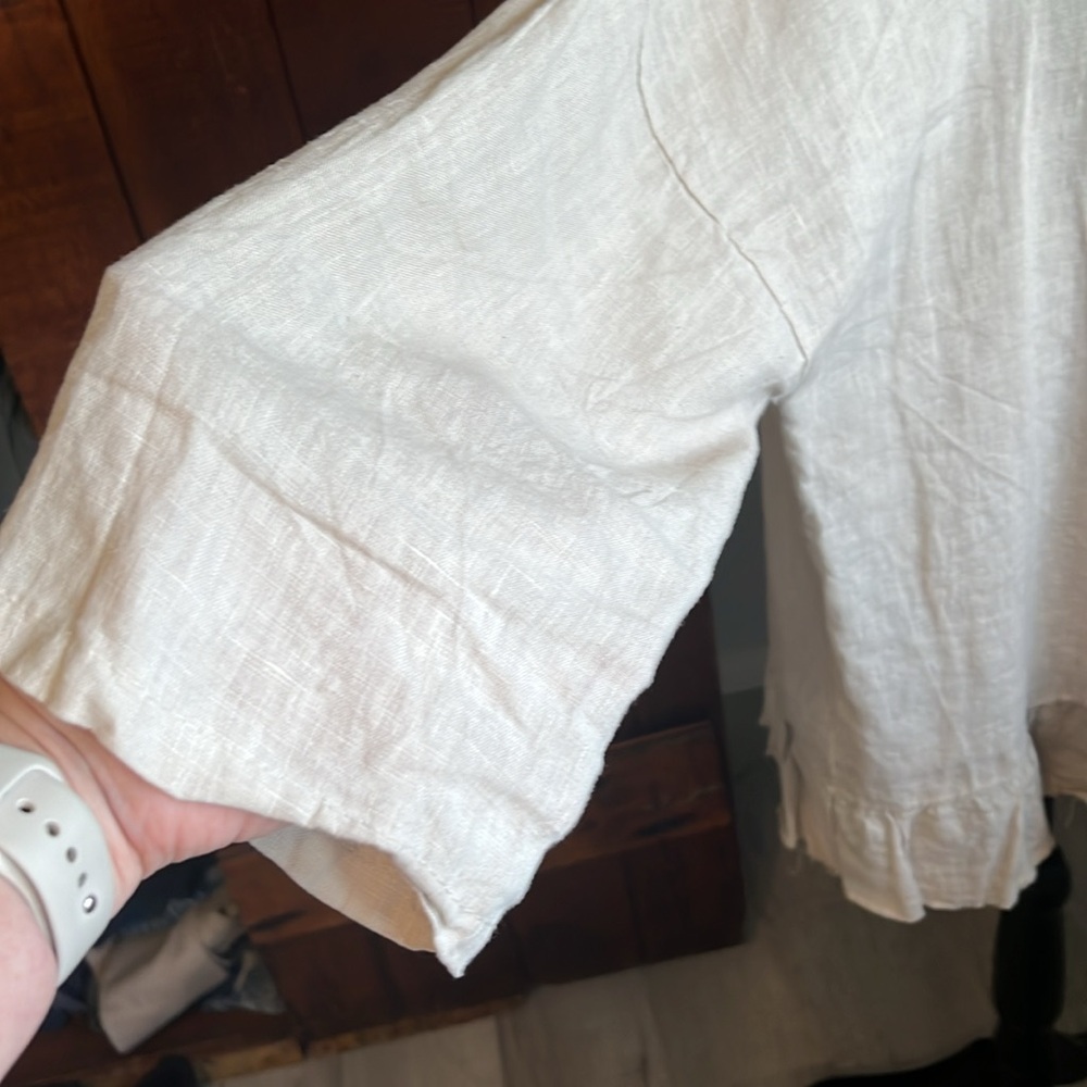 Linen VNeck Top - Picture 3 of 6